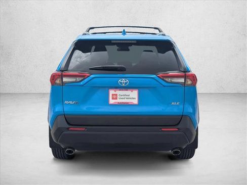 Certified 2021 Toyota RAV4 XLE w/ Convenience Package FWD image 7