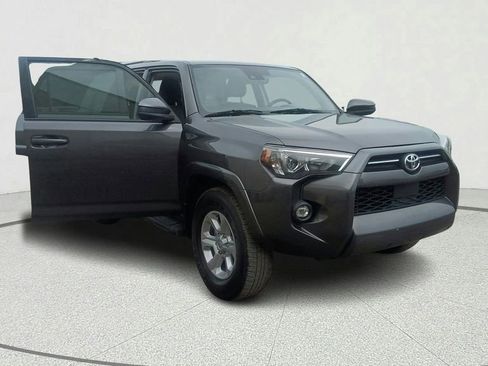 Used 2022 Toyota 4Runner SR5 RWD image 8
