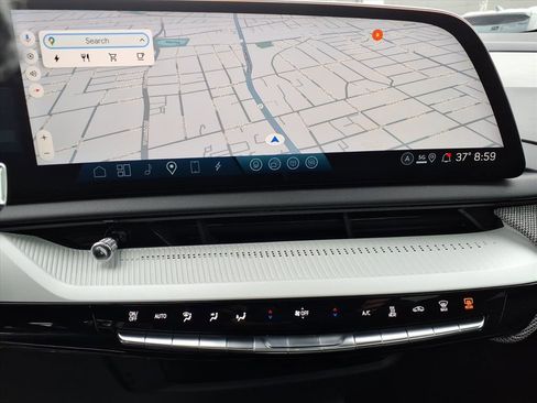 Certified 2025 Cadillac Optiq Luxury 1 w/ LPO, Floor Liner Package image 28