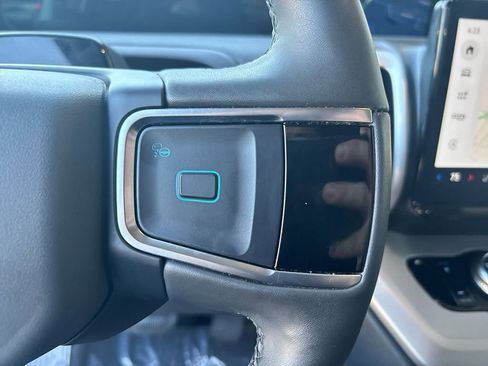 Used 2025 Ford Expedition Active image 14