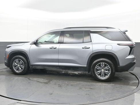 Certified 2025 Chevrolet Traverse LT image 7