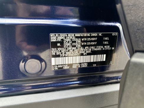 Used 2025 Toyota RAV4 XLE image 31