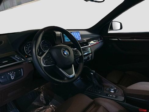 Used 2017 BMW X1 xDrive28i AWD/4WD image 9