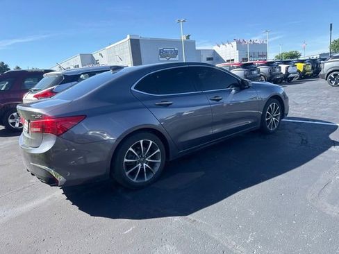 Used 2018 Acura TLX V6 FWD image 3