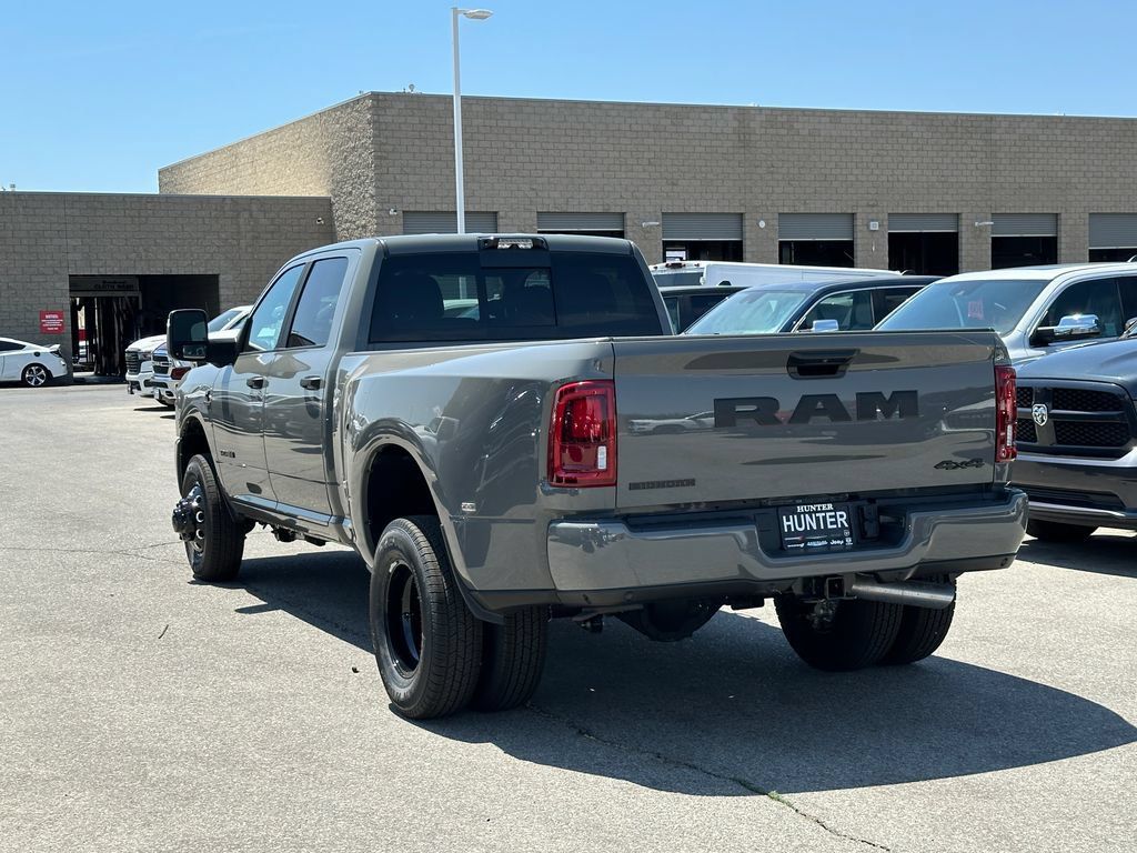 New 2026 RAM 3500 Big Horn AWD/4WD image 3
