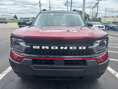Used 2025 Ford Bronco Sport Outer Banks AWD/4WD image 2