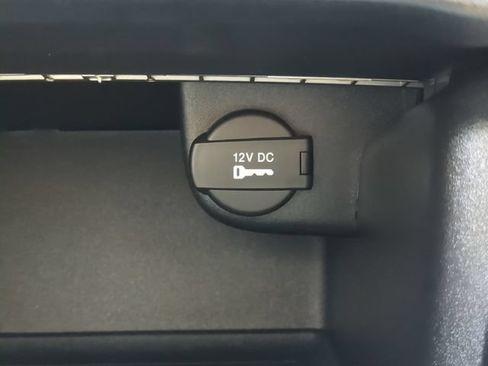Used 2013 Jeep Grand Cherokee Overland RWD image 26