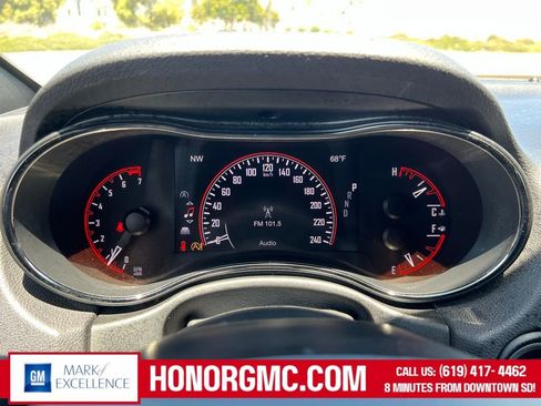 Used 2019 Dodge Durango GT RWD image 38