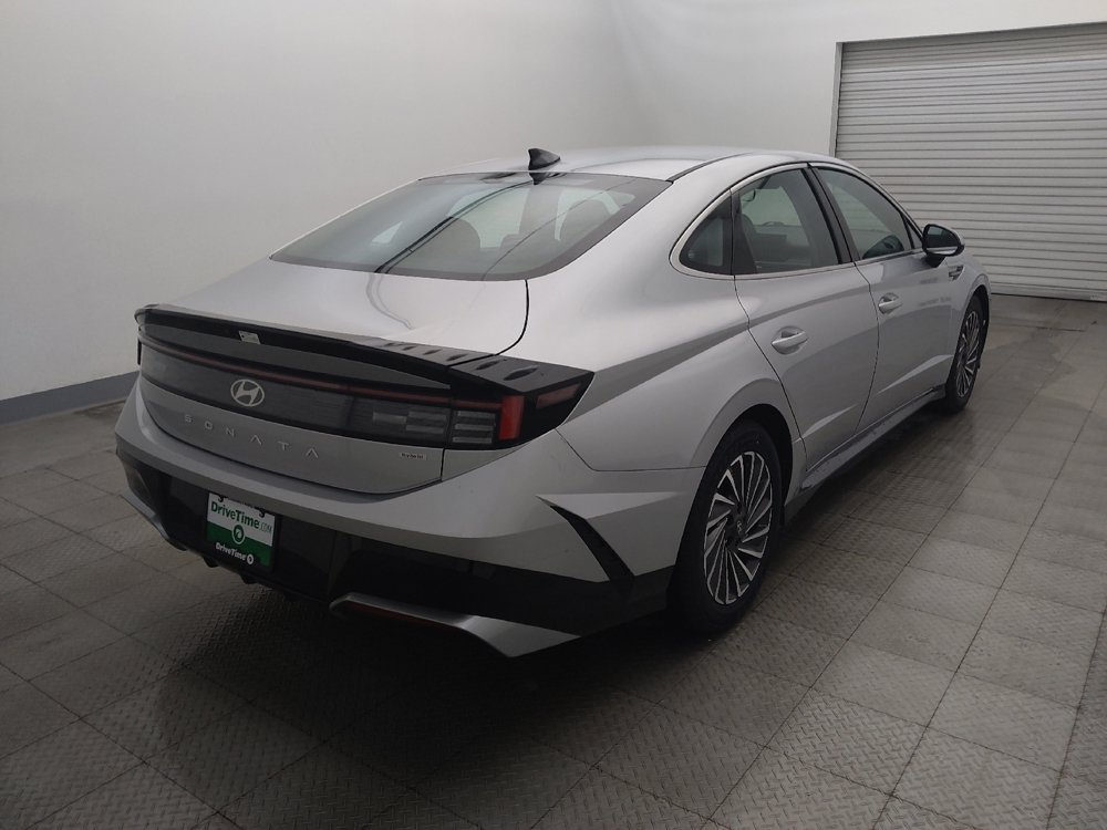 Used 2025 Hyundai Sonata SEL FWD image 9