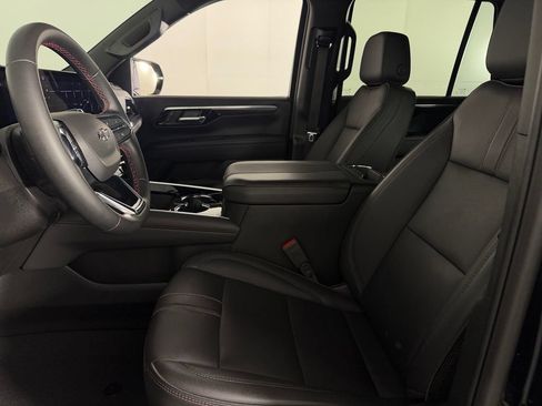 Used 2026 Chevrolet Tahoe RST RWD image 22