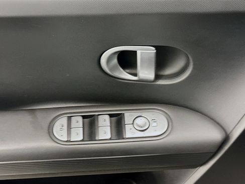 Used 2024 Hyundai Ioniq 5 SEL image 15