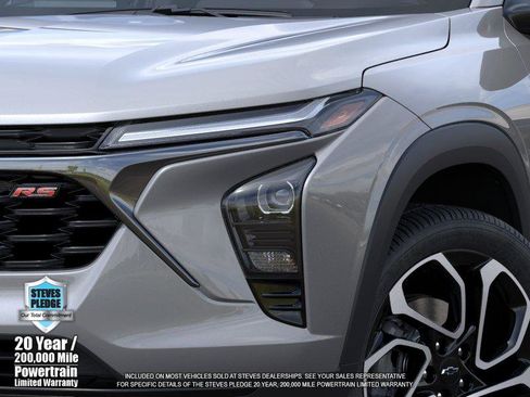 New 2026 Chevrolet Trax RS w/ Sunroof Package FWD image 10