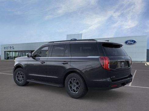 New 2025 Ford Expedition Active image 5