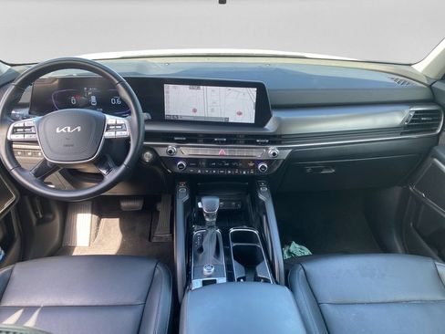 Used 2025 Kia Telluride S FWD image 15