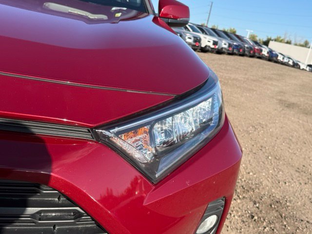 Used 2020 Toyota RAV4 XLE FWD image 9