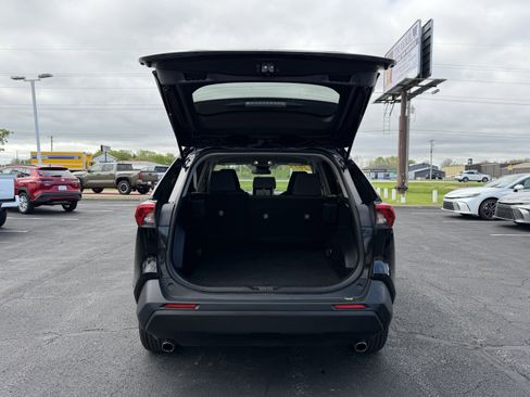 Certified 2024 Toyota RAV4 LE AWD/4WD image 8