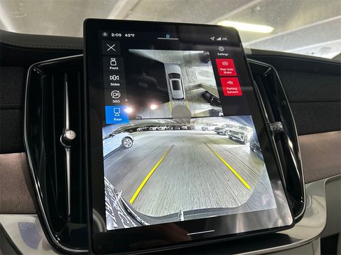 New 2026 Volvo XC90 B6 Ultra w/ Lounge Package image 17