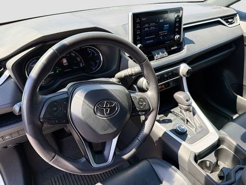 Used 2021 Toyota RAV4 XSE AWD/4WD image 9