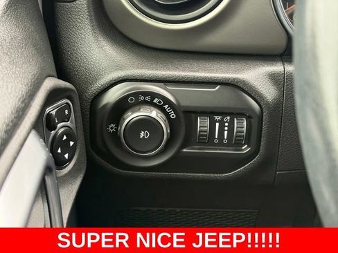 Used 2021 Jeep Wrangler Unlimited Sport AWD/4WD image 19