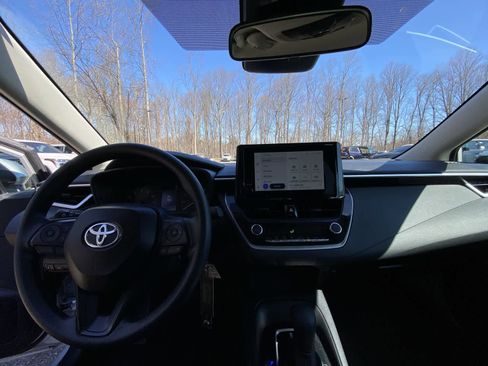 Used 2024 Toyota Corolla LE image 24