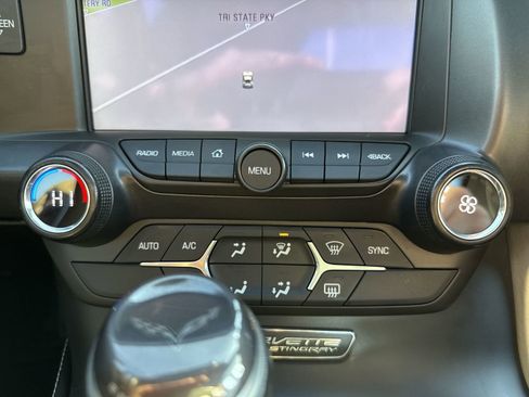 Used 2015 Chevrolet Corvette Stingray Coupe w/ Carbon Flash Badge Package image 21