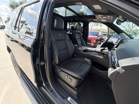 Certified 2023 Cadillac Escalade V AWD/4WD image 35