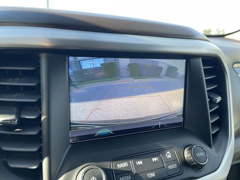 Used 2019 GMC Acadia SLT AWD/4WD image 19