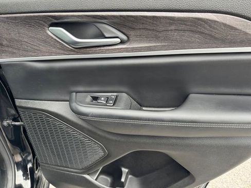 Certified 2023 Jeep Grand Cherokee Limited w/ Black Appearance Package image 30