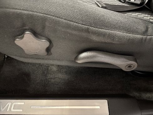 Used 2010 GMC Canyon SLE image 10