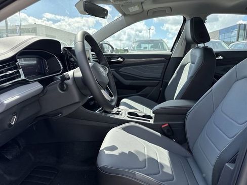 New 2025 Volkswagen Jetta SEL image 11