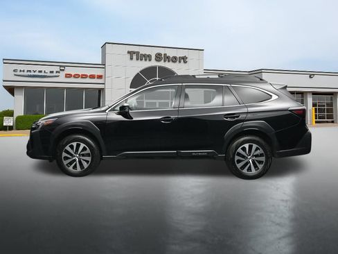 Used 2023 Subaru Outback Premium AWD/4WD image 2