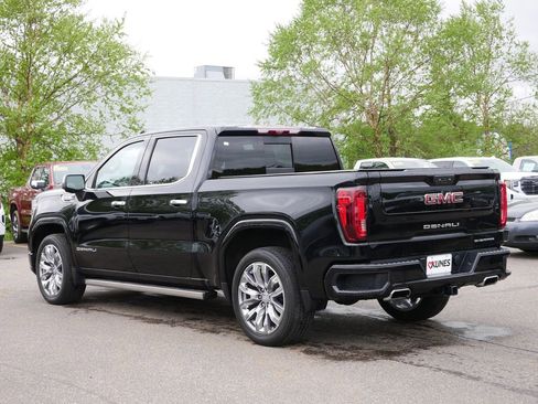 Used 2022 GMC Sierra 1500 Denali w/ Denali Reserve Package AWD/4WD image 8
