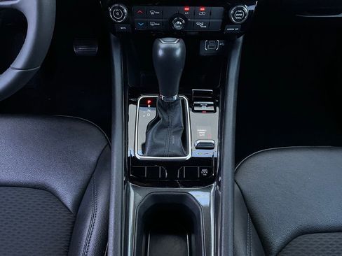 Used 2025 Jeep Compass Latitude image 14