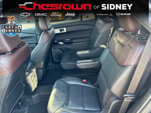 Used 2023 Ford Explorer Platinum w/ Technology Package AWD/4WD image 28