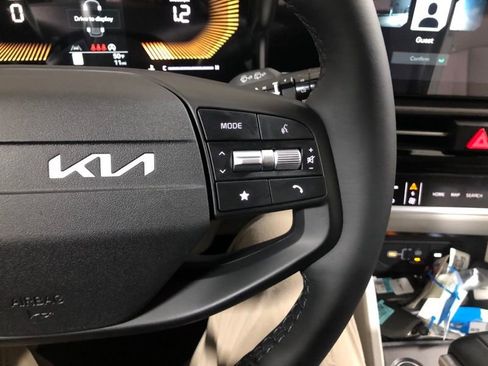 New 2026 Kia Sportage EX w/ EX Panorama Roof Package image 26