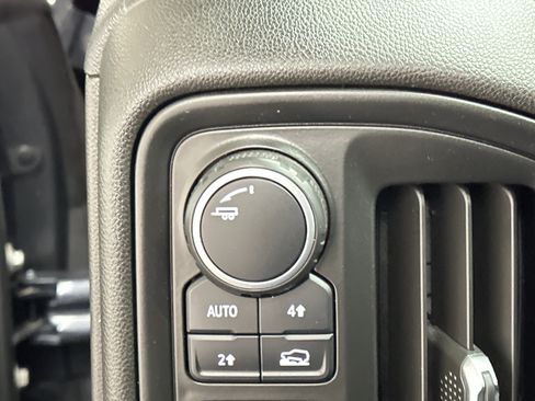 Used 2021 Chevrolet Silverado 1500 Custom image 29