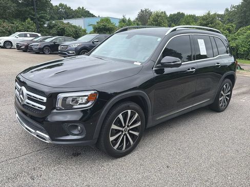 Used 2021 Mercedes-Benz GLB 250 image 3