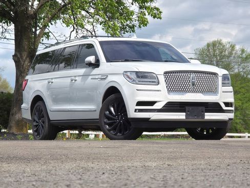 Used 2020 Lincoln Navigator L Reserve w/ Equipment Group 208A Reserve image 1