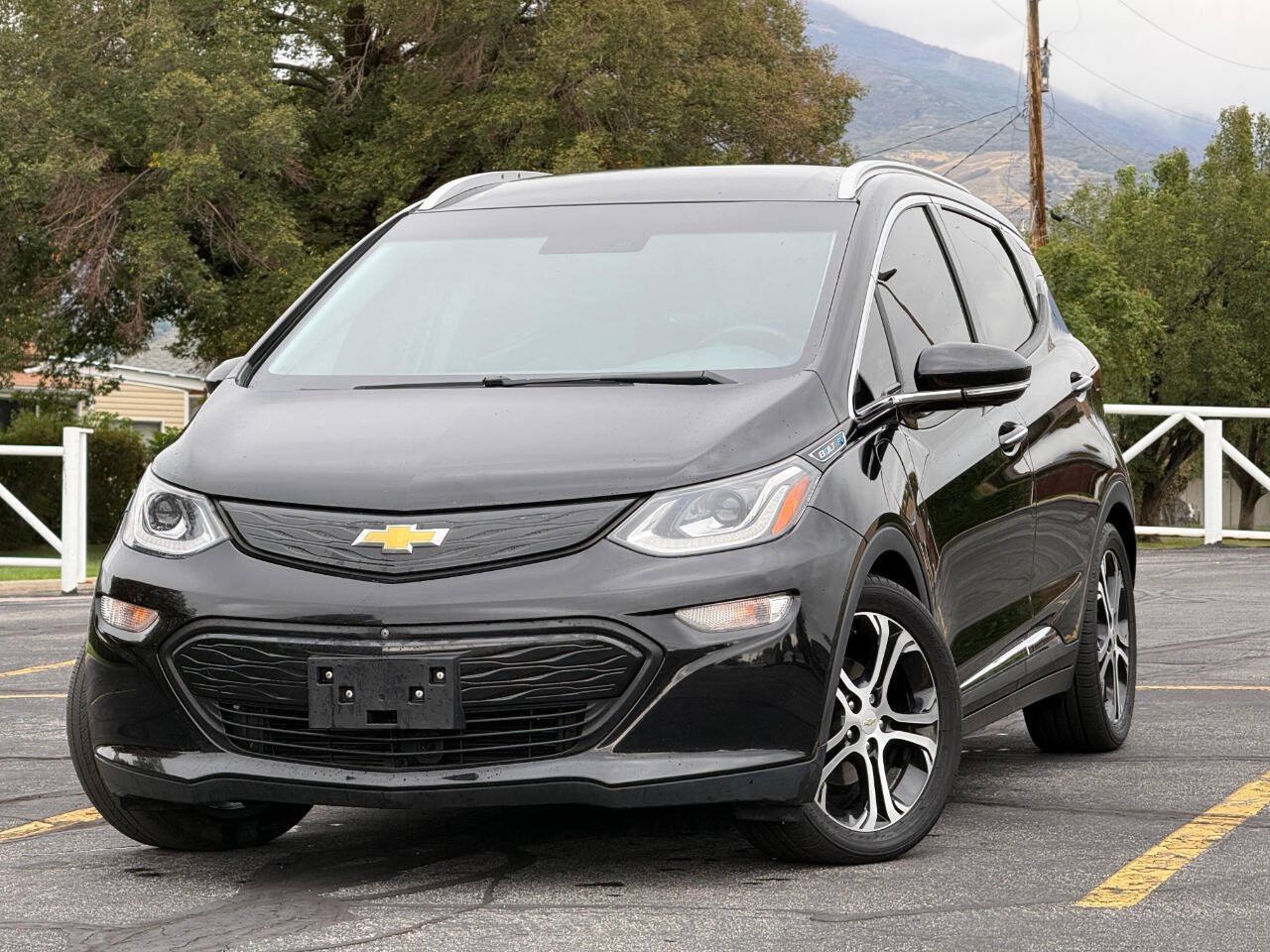 Used 2021 Chevrolet Bolt Premier FWD image 1