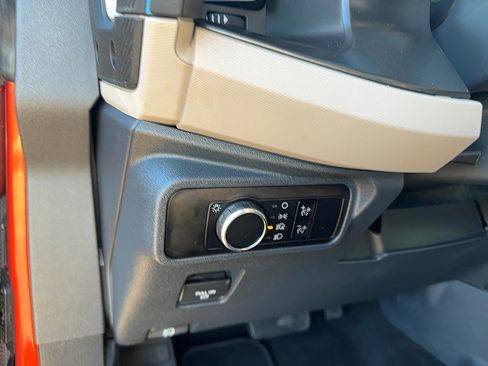 Used 2023 Ford Bronco Wildtrak image 22