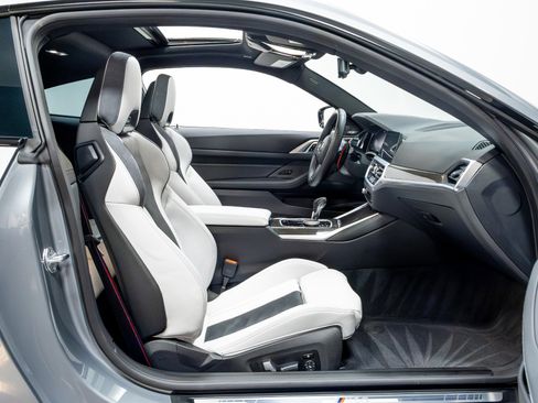 Used 2023 BMW M4 xDrive Competition w/ Executive Package image 29