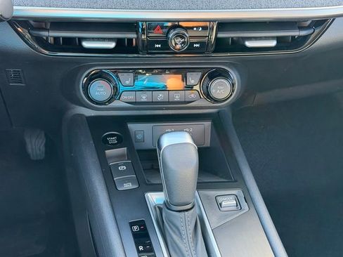 New 2026 Nissan Kicks SV w/ SV Premium Package FWD image 17
