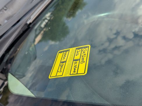 Used 2016 Nissan Versa Note SV image 31