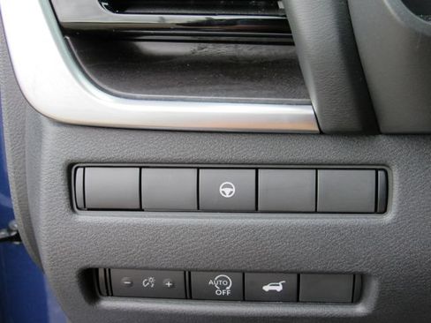 Certified 2023 Nissan Rogue Platinum AWD/4WD image 27