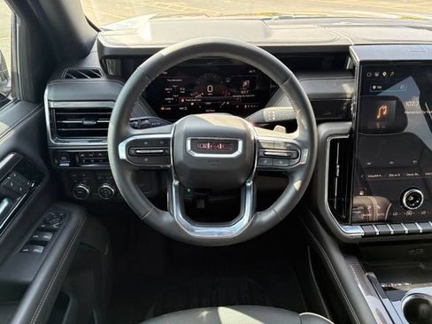 Used 2025 GMC Yukon Elevation w/ LPO, Floor Liner Package AWD/4WD image 12