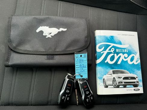 Used 2017 Ford Mustang GT w/ GT Performance Package image 26