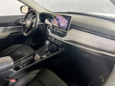 Used 2022 Jeep Compass Latitude image 26