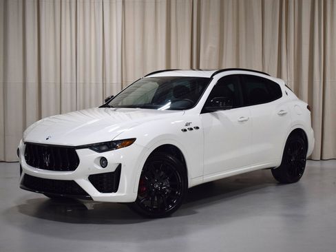 Certified 2022 Maserati Levante GT image 1