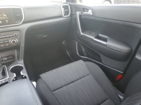 Used 2022 Kia Sportage LX AWD/4WD image 19