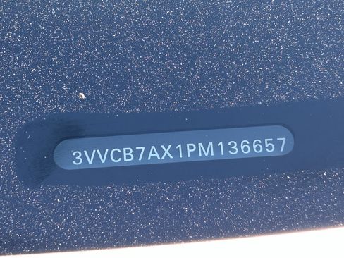 Used 2023 Volkswagen Tiguan SE R-Line FWD image 31